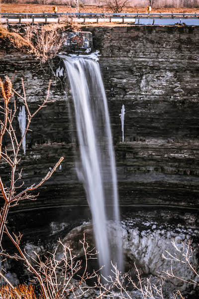 winterwaterfalls1
